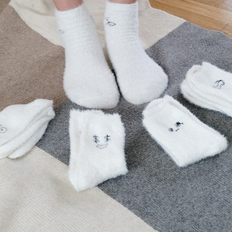 ふわふわもこもこルームソックス