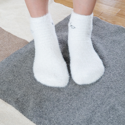 ふわふわもこもこルームソックス